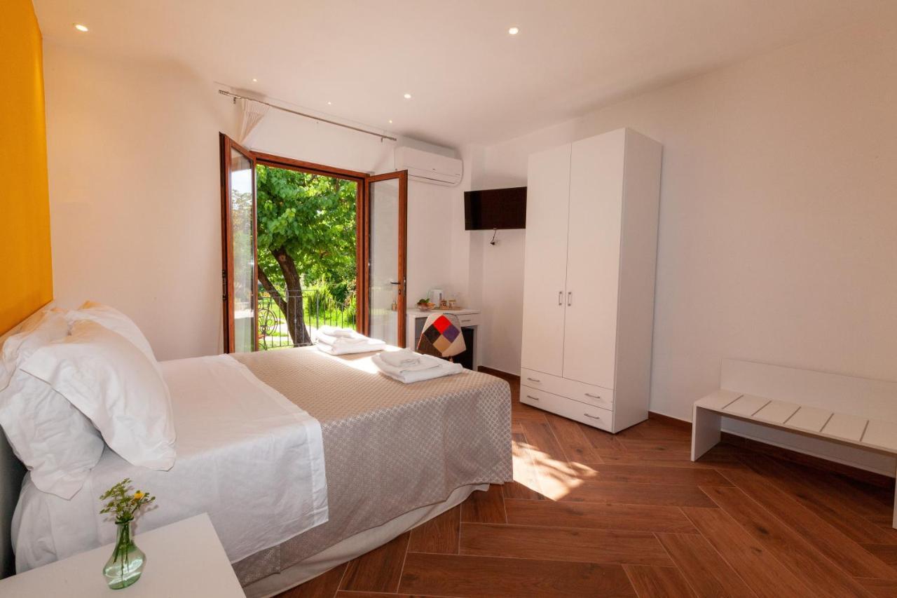 B&B Le Dee Di Paestum Eksteriør billede